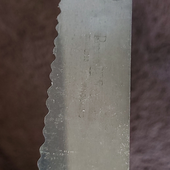 VTG Regent Sheffield England Warwick Cream Handle Bread Knife Leaves 1970s - Picture 9 of 10